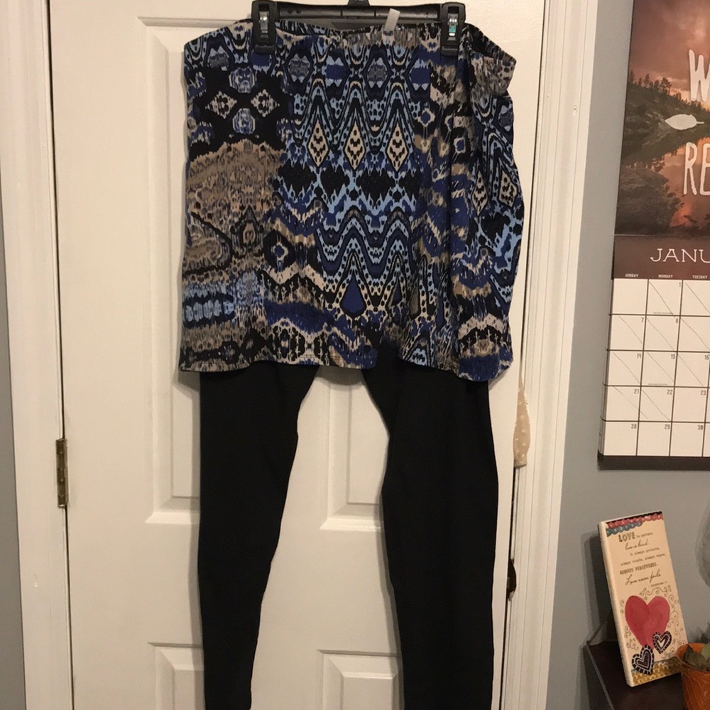 Legacy XL Capri Skirted Leggings blue & tan